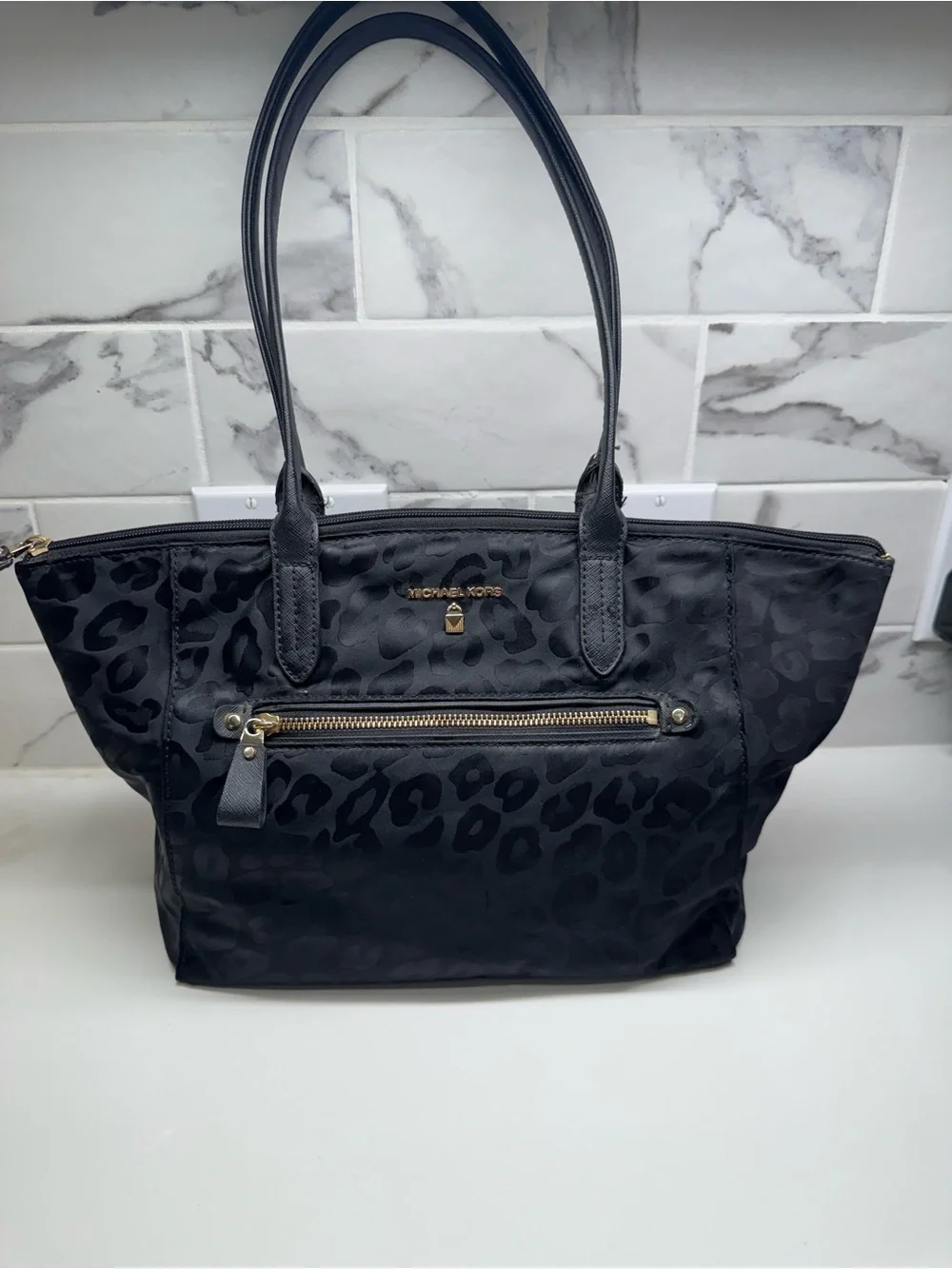 Michael Kors Kelsey Black Leopard-Print Nylon Tote Bag – Gold Hardware, EUC